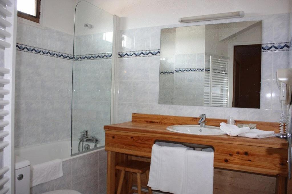 Le Castillan Hotel